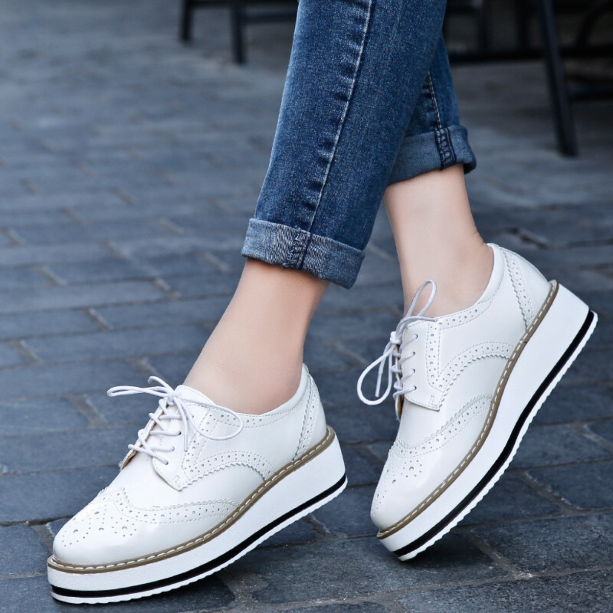 Ava Dames Oxfords | Glanzend Lakleer, Platform Sole 2
