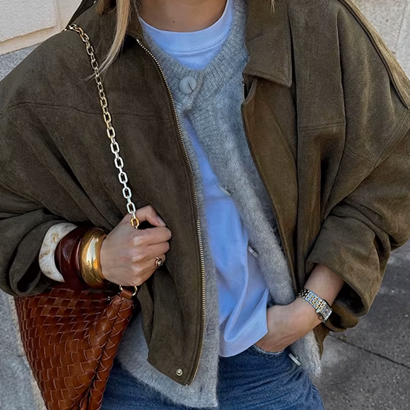 Sanne Oversized Suède Jasje | Luxe Suède, Tijdloos en Elegant 6