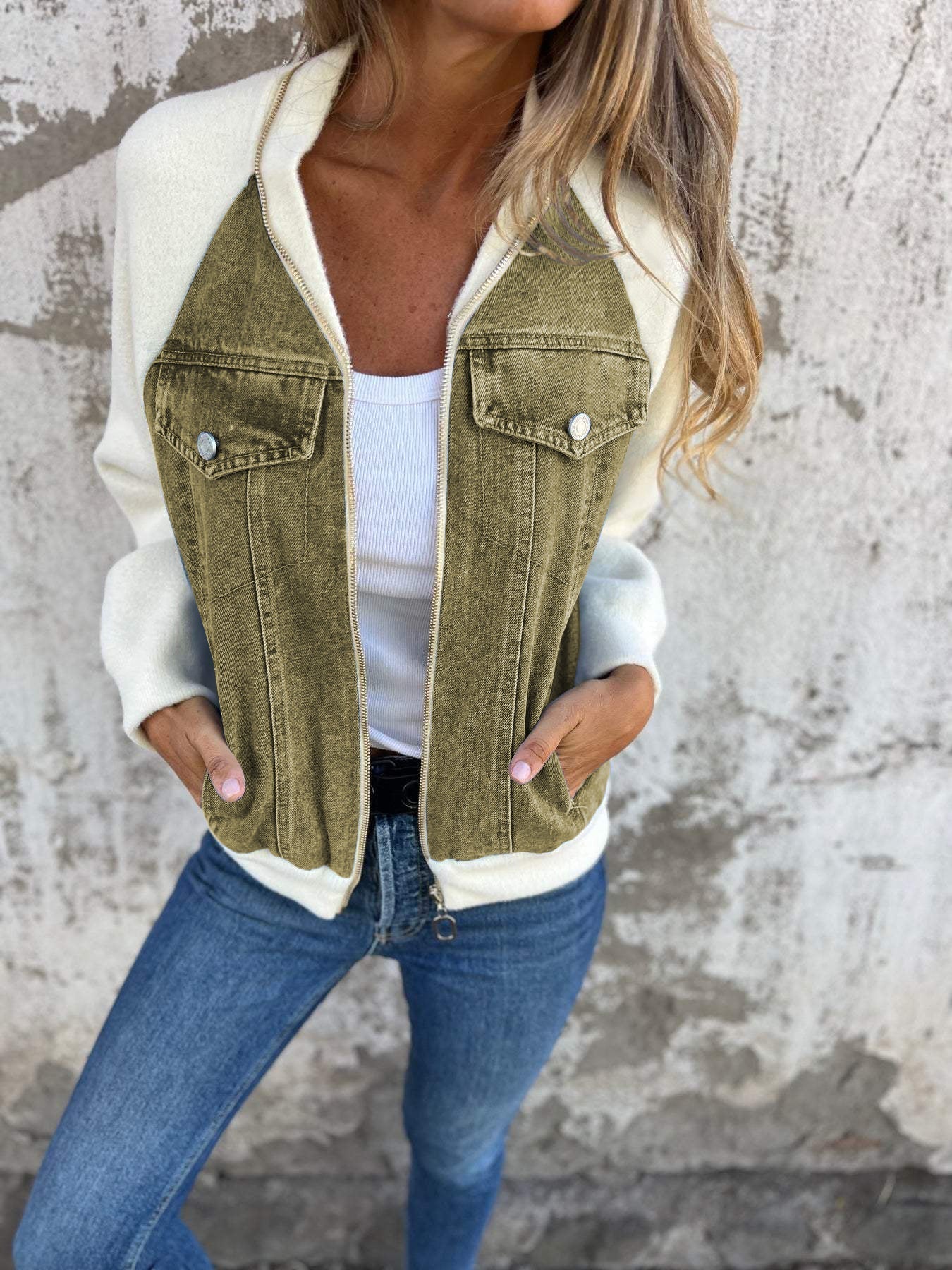 Sarah Stijlvolle Damesjas, V-Hals, Trendy en Comfortabel