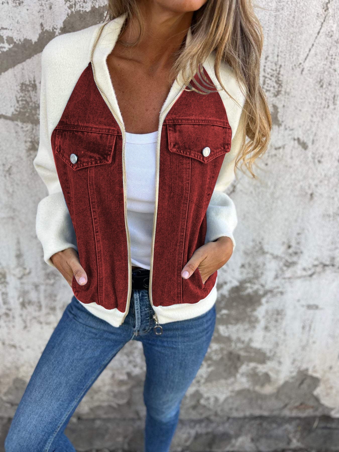 Sarah Stijlvolle Damesjas, V-Hals, Trendy en Comfortabel