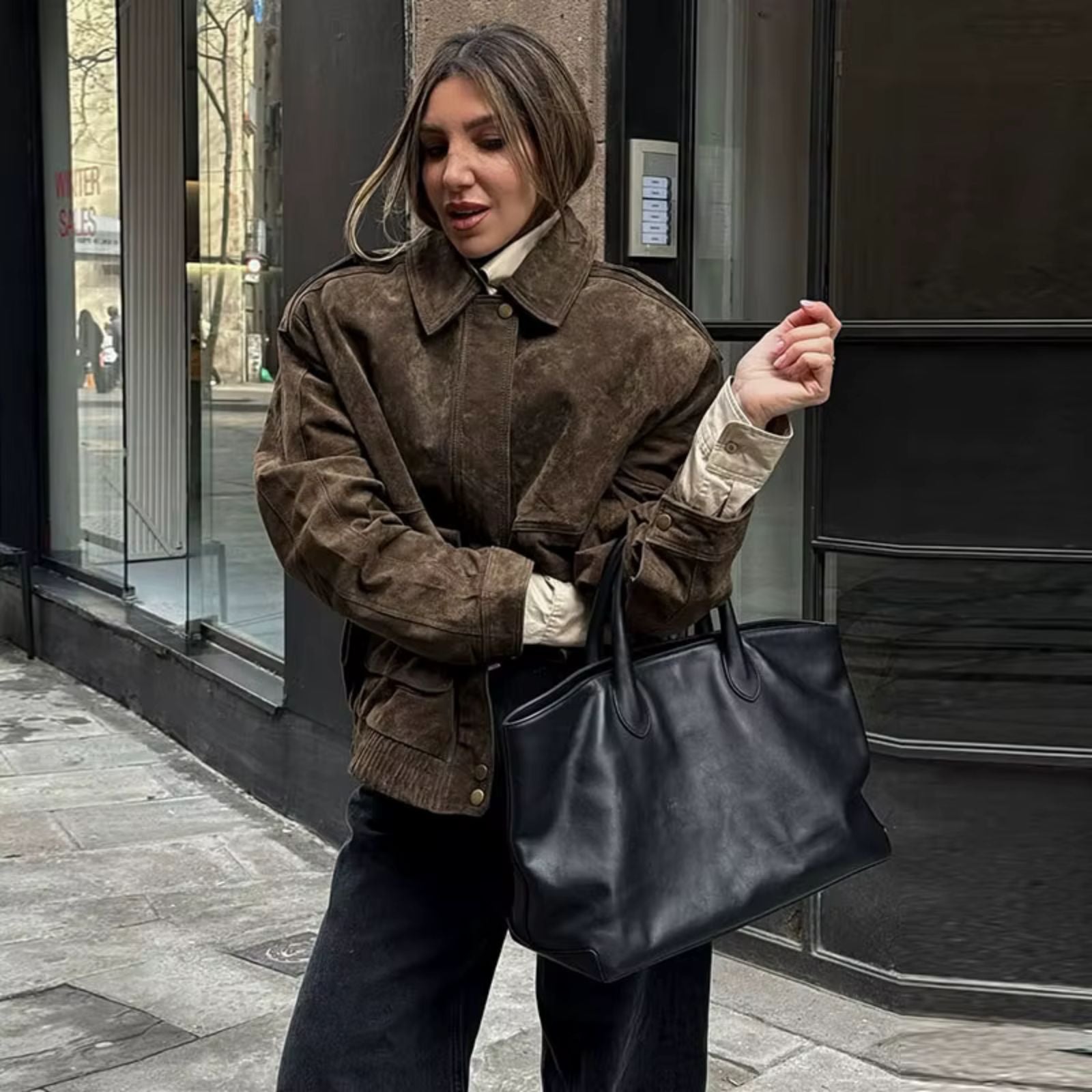 Sanne Oversized Suède Jasje | Luxe Suède, Tijdloos en Elegant 4